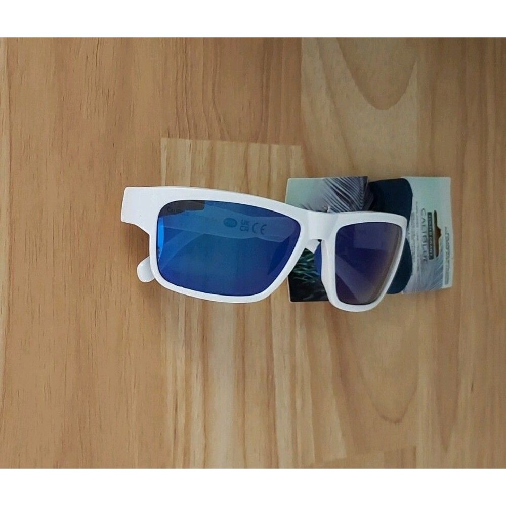 Foster Grant CaliBlue Sunglasses 23 538 WHT MIR POL White Square With Strap NEW